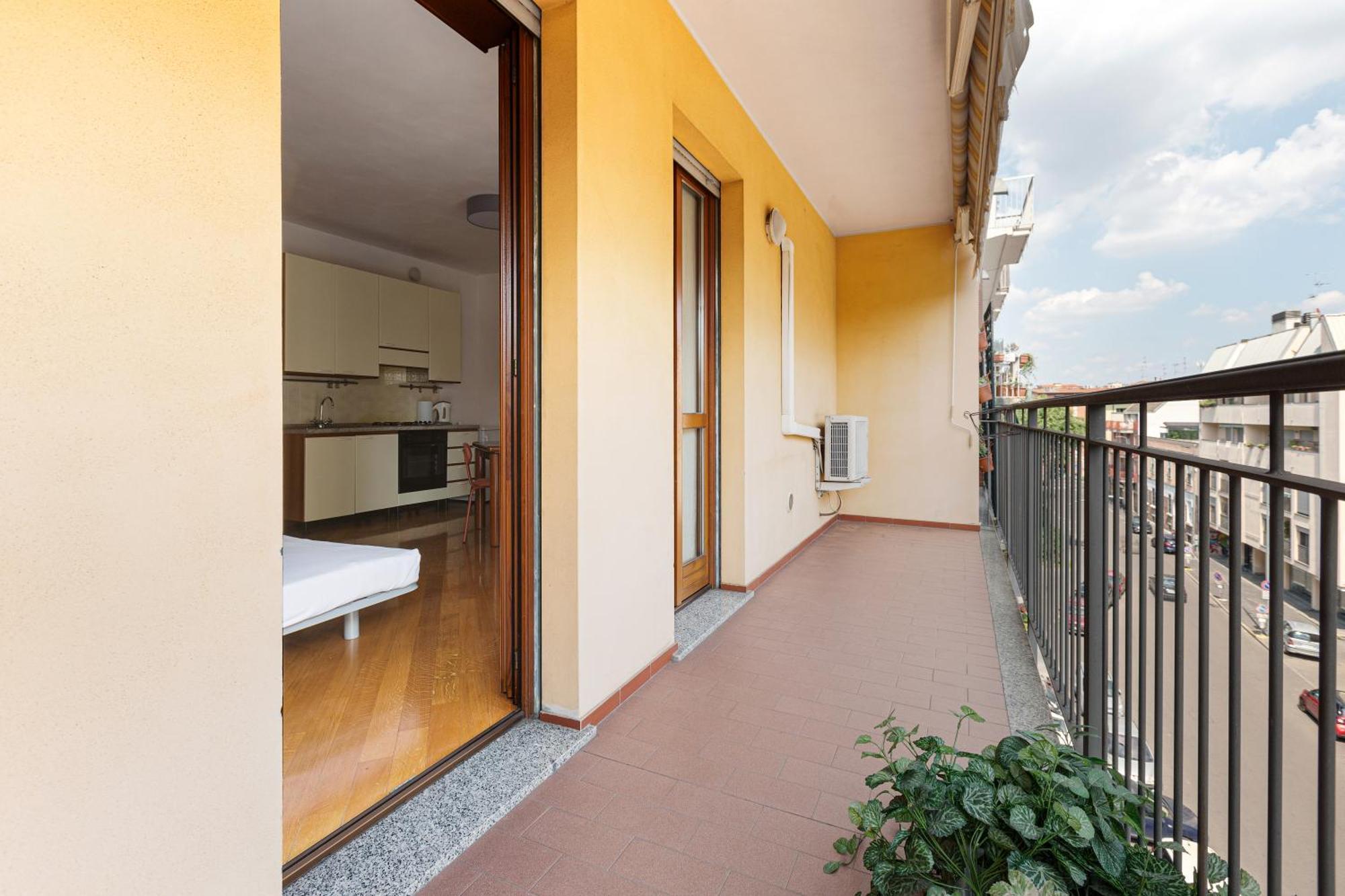Cosy Studio With Balcony & Private Garage Milán Exteriér fotografie