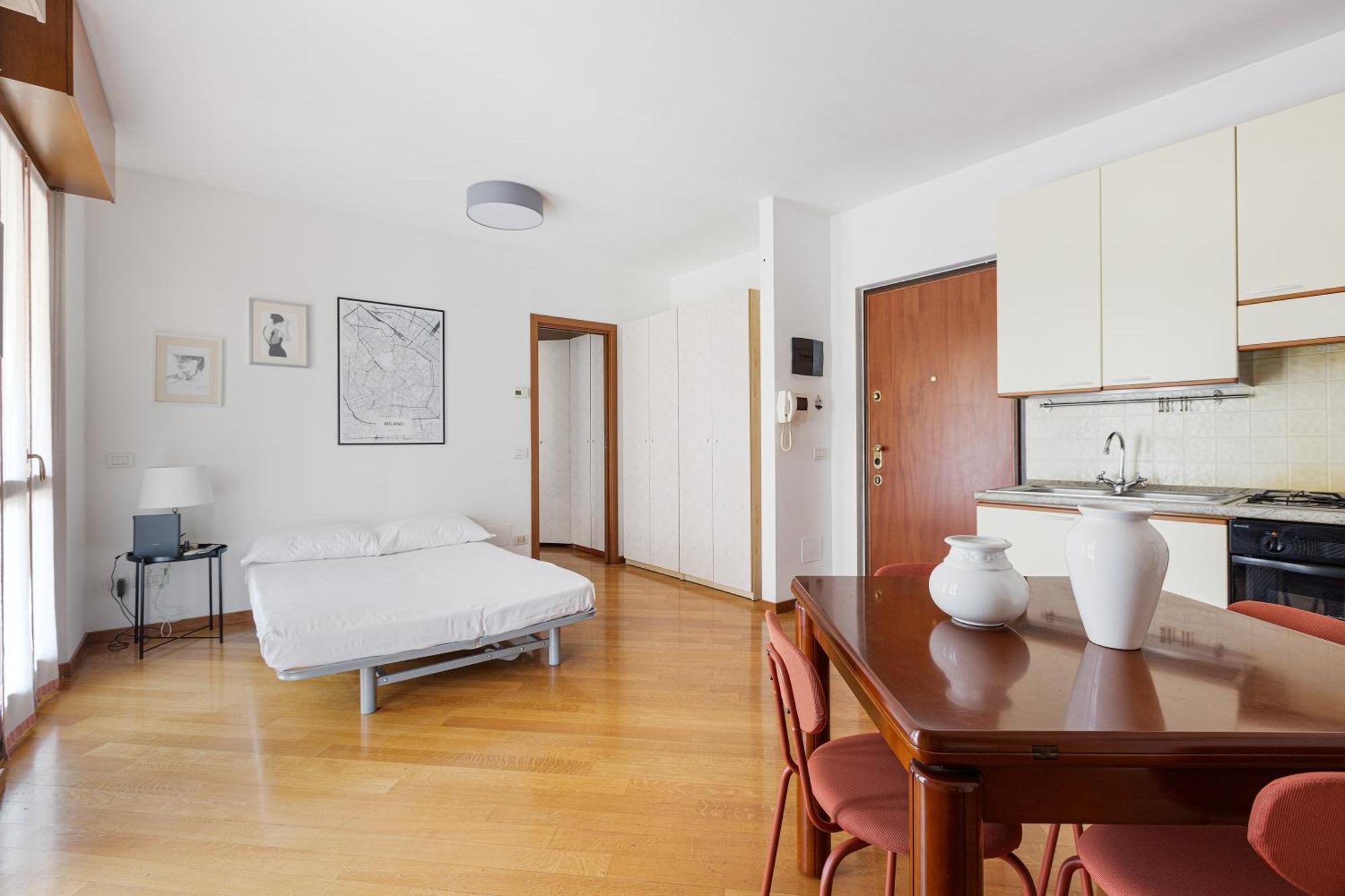 Cosy Studio With Balcony & Private Garage Milán Exteriér fotografie